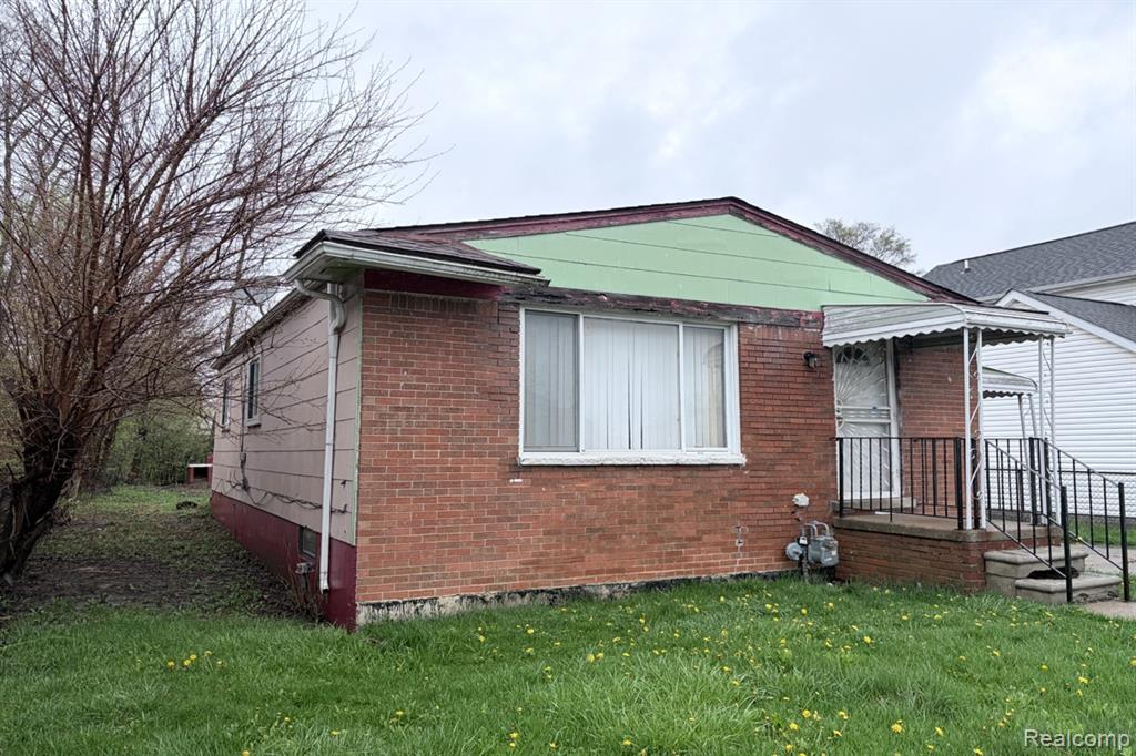 9377 Bessemore Street, Detroit, MI 48213 — Photo 3
