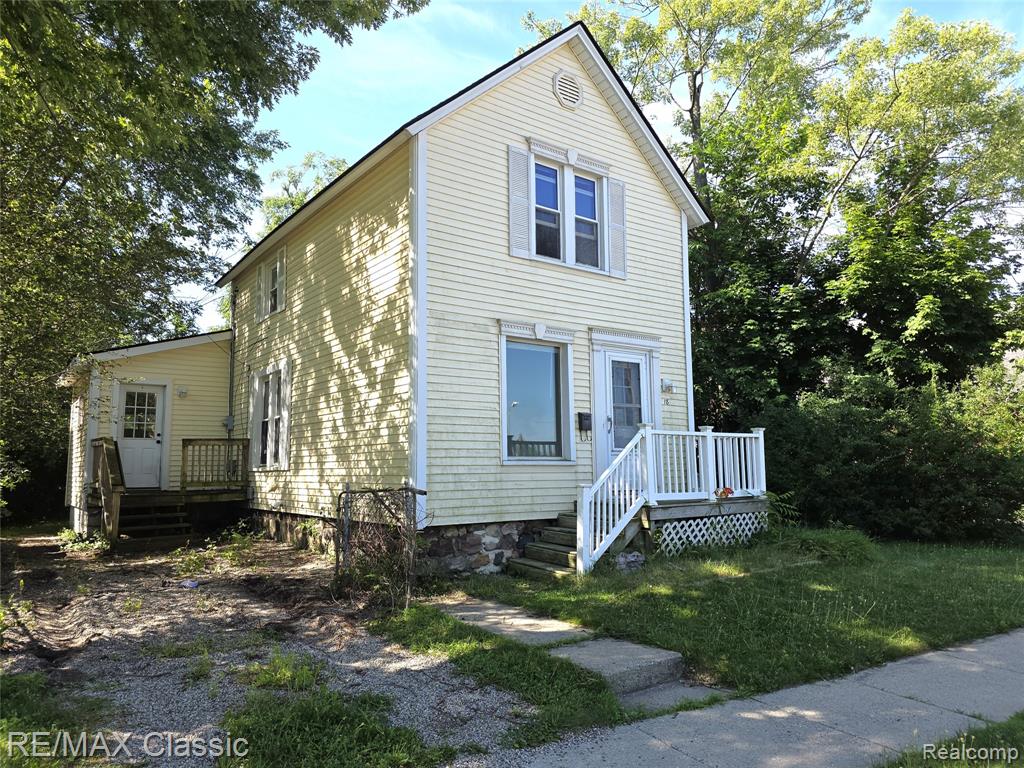 18 Stanton Street, Oxford, MI 48371