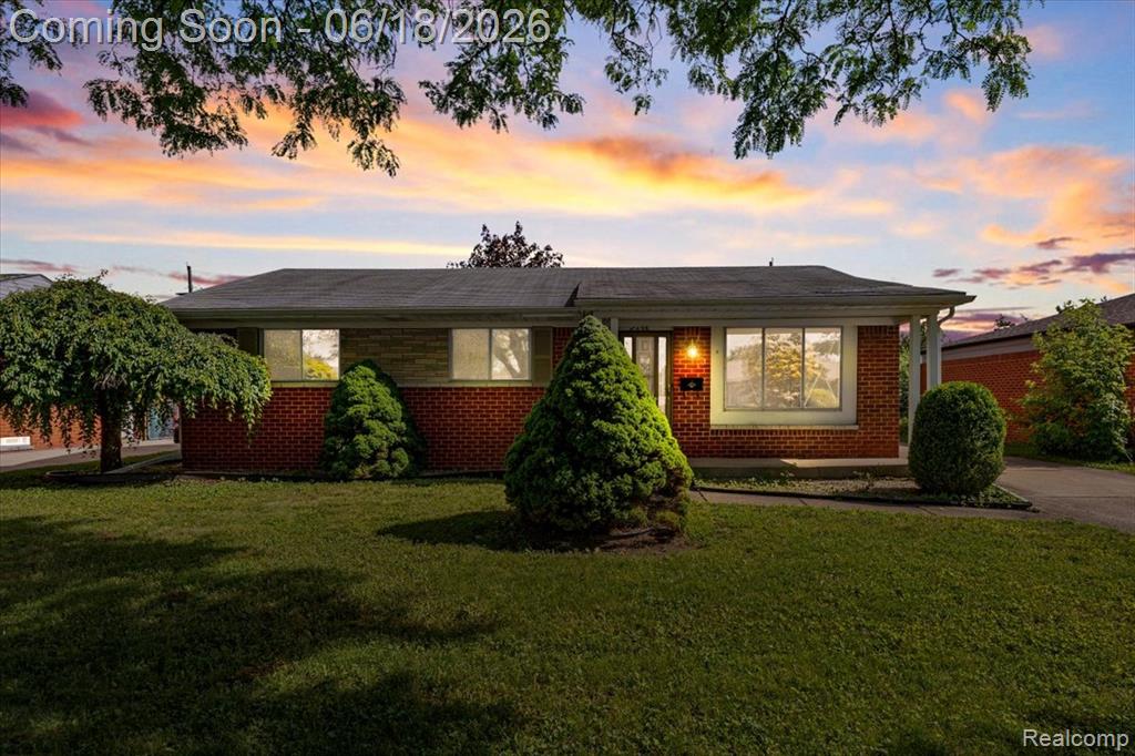 2638 Athena Drive, Troy, MI 48083