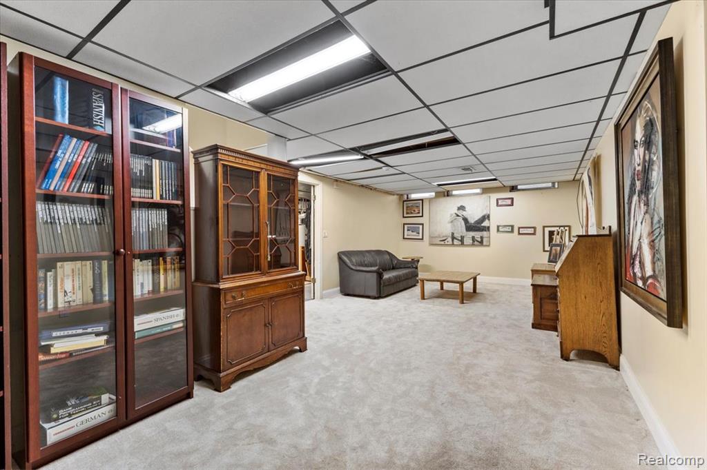 4824 Quarton Road, Bloomfield Hills, MI 48302 — Photo 35