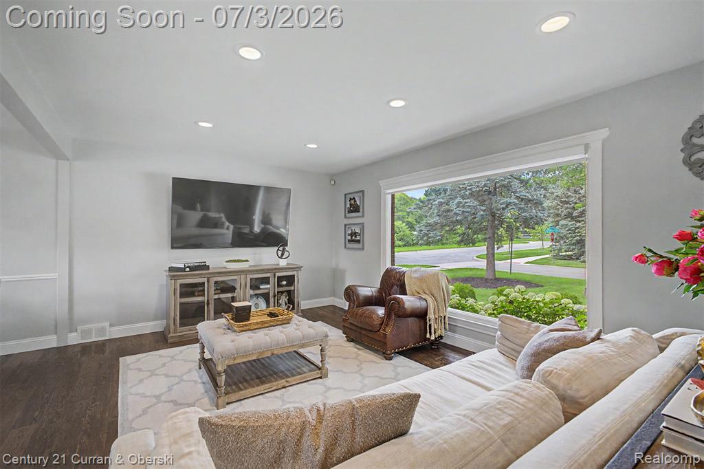 42299 Sunnydale Lane, Northville, MI 48168 — Photo 8