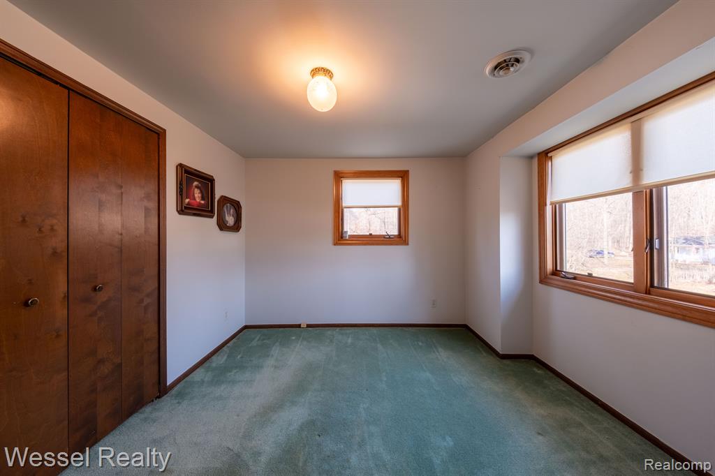 557 Green Cove Drive, Holly, MI 48442 — Photo 27