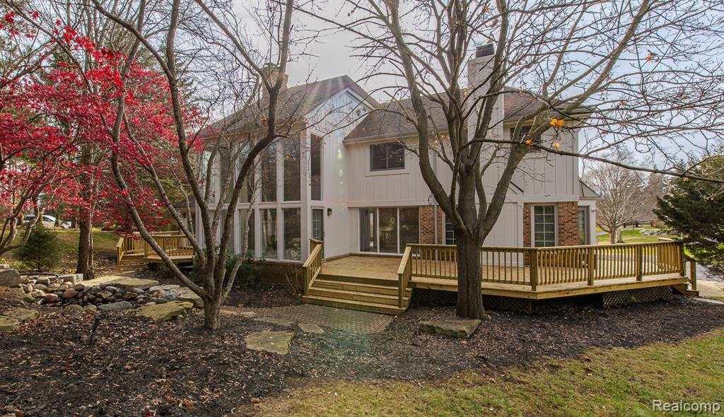 6351 Cherry Tree Court, Rochester Hills, MI 48306 — Photo 76