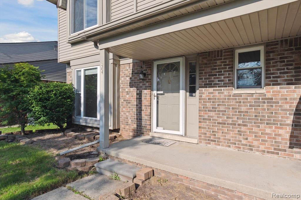 824 Kings Way, Canton, MI 48188 — Photo 5