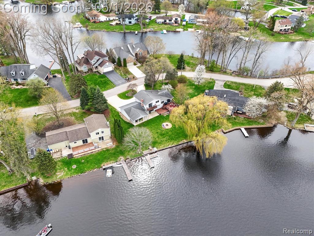 7117 Capri Drive, White Lake, MI 48383 — Photo 41