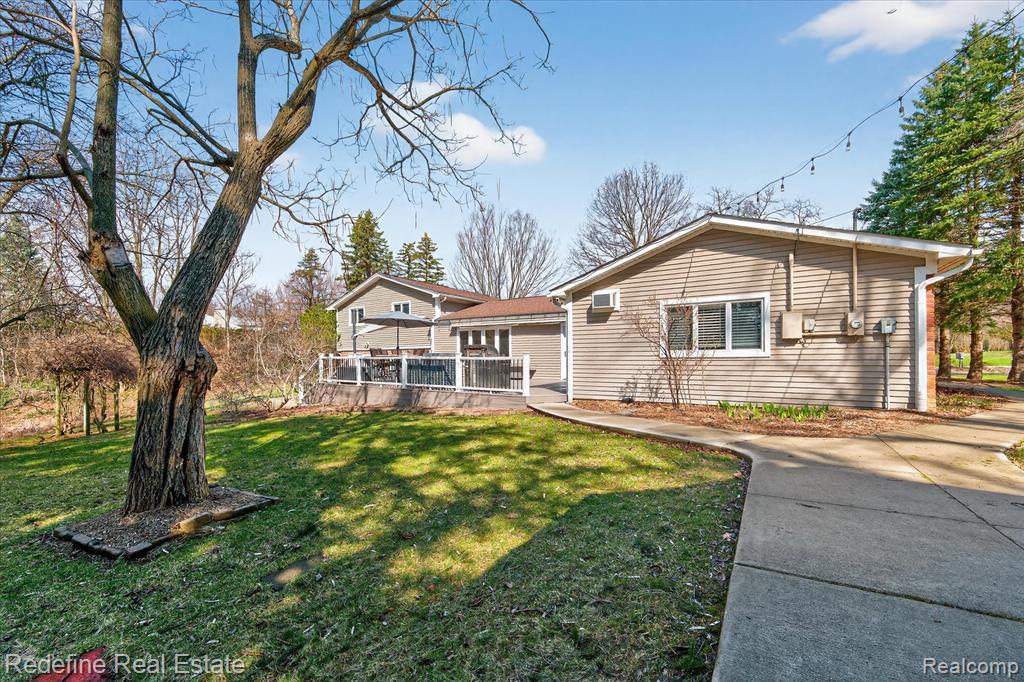 47025 S Chigwidden Drive, Northville, MI 48167 — Photo 48