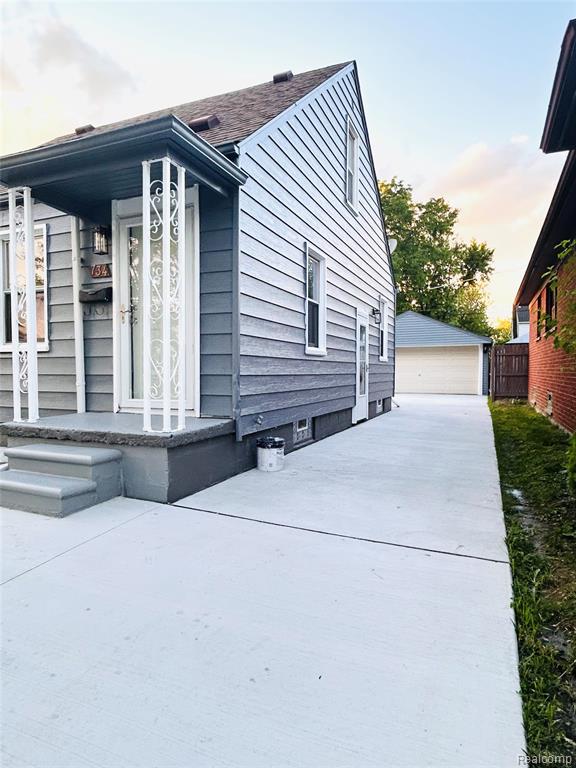734 Highland Street, Wyandotte, MI 48192 — Photo 3