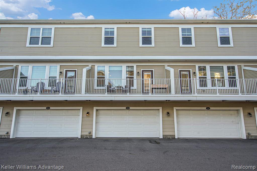 594 Anne Avenue, Brighton, MI 48116 — Photo 17