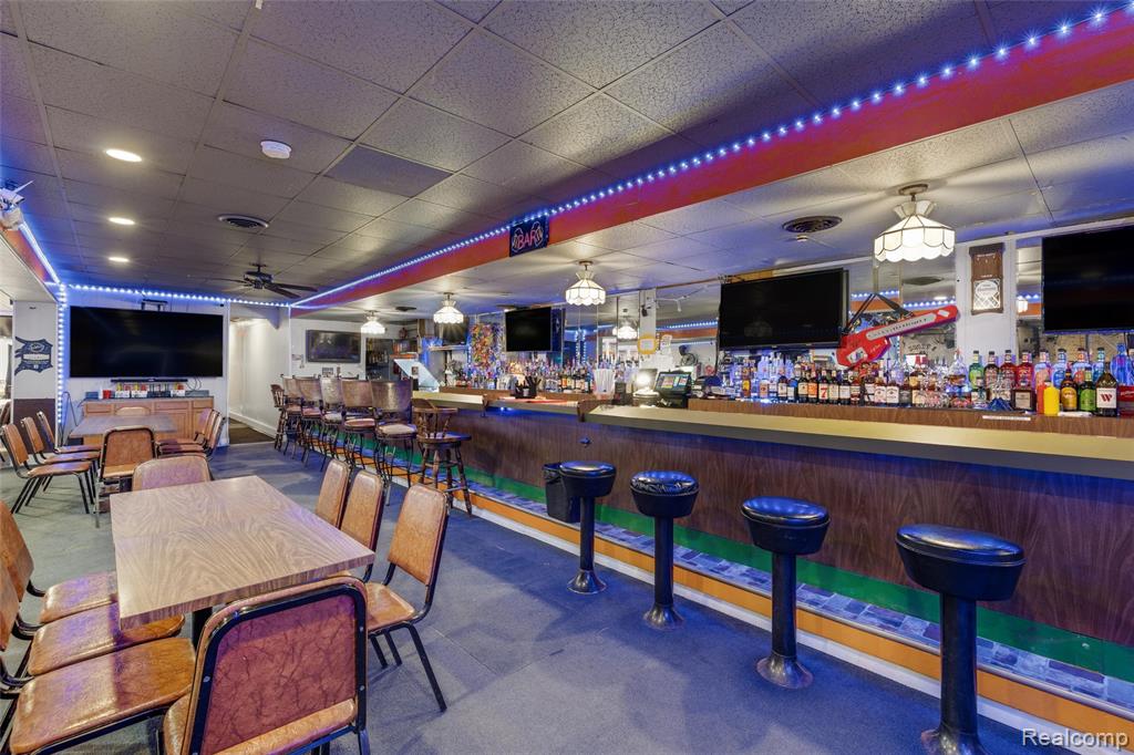 844 E 10 Mile Road, Hazel Park, MI 48030 — Photo 8