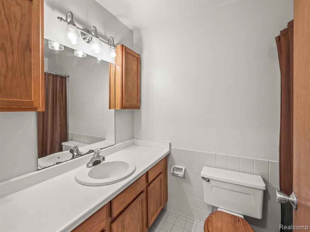 490 BALDWIN Avenue, Rochester, MI 48307 — Photo 18