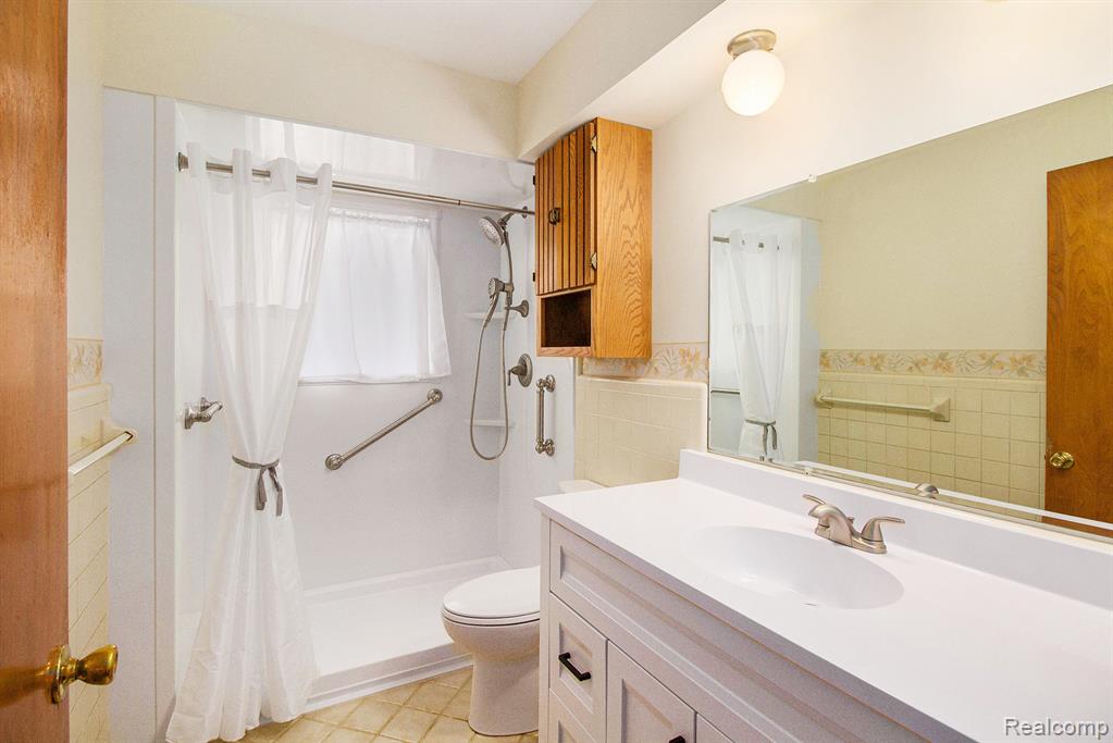 12105 Hegel Road, Goodrich Vlg, MI — Photo 15