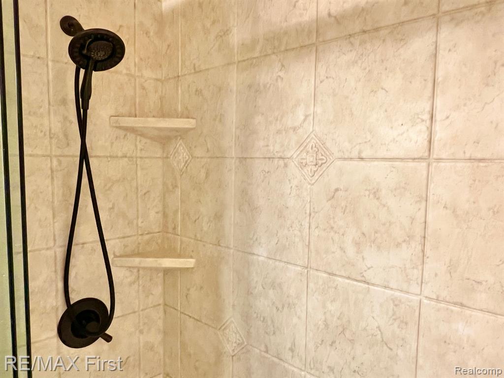 559 Gardendale Street, Ferndale, MI 48220 — Photo 17