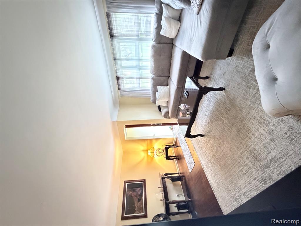 701 Algonquin Avenue, Flint, MI 48507 — Photo 4
