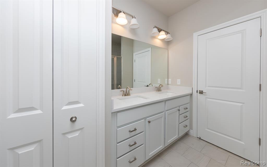 702 Ander Lane, 87, White Lake, MI — Photo 15