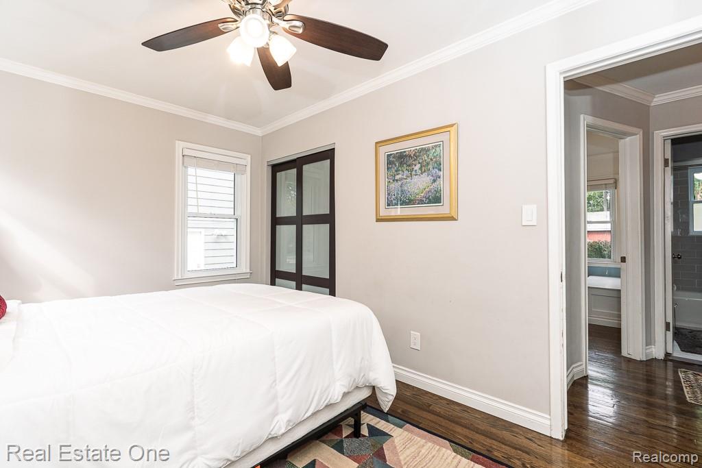 4196 Grayton Drive, Waterford, MI 48328 — Photo 17