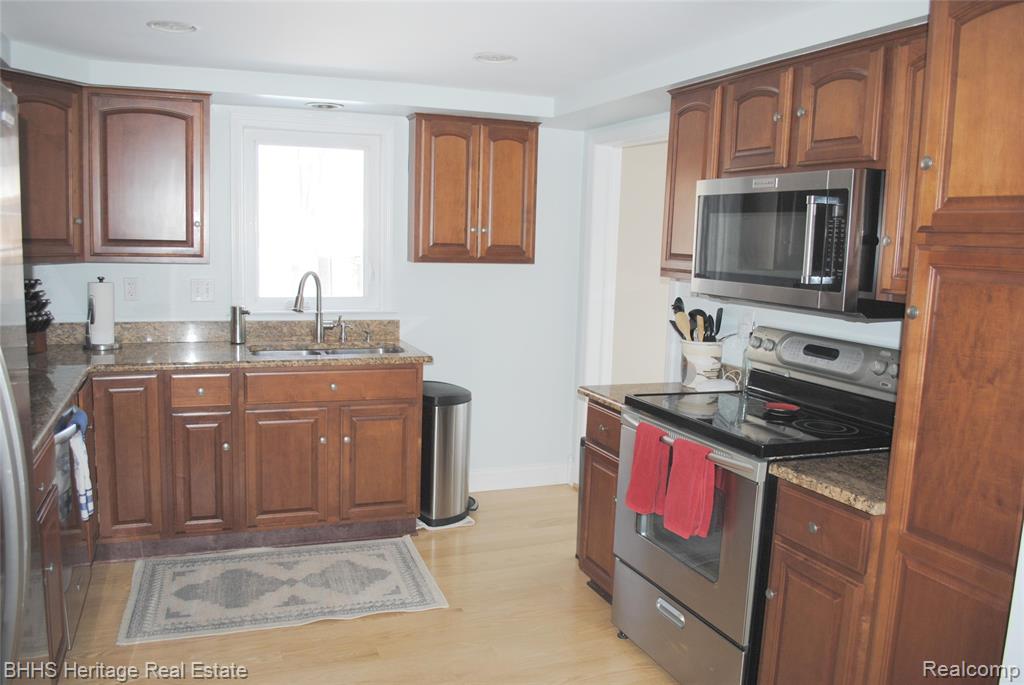 15473 Park Lane, Plymouth, MI 48170 — Photo 15