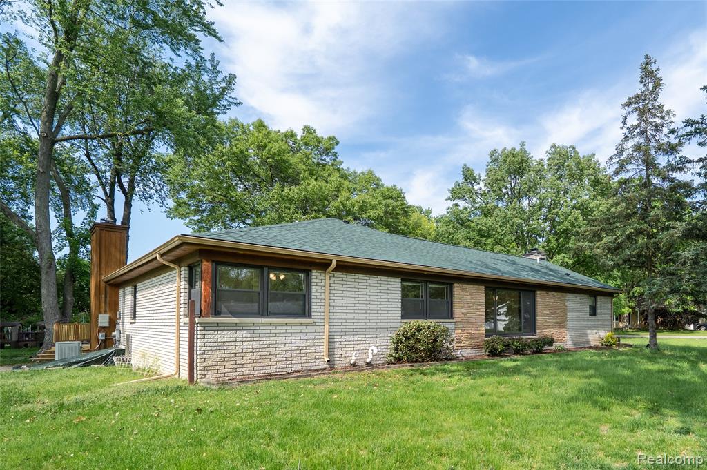 7806 Circle Boulevard, West Bloomfield, MI 48323 — Photo 5