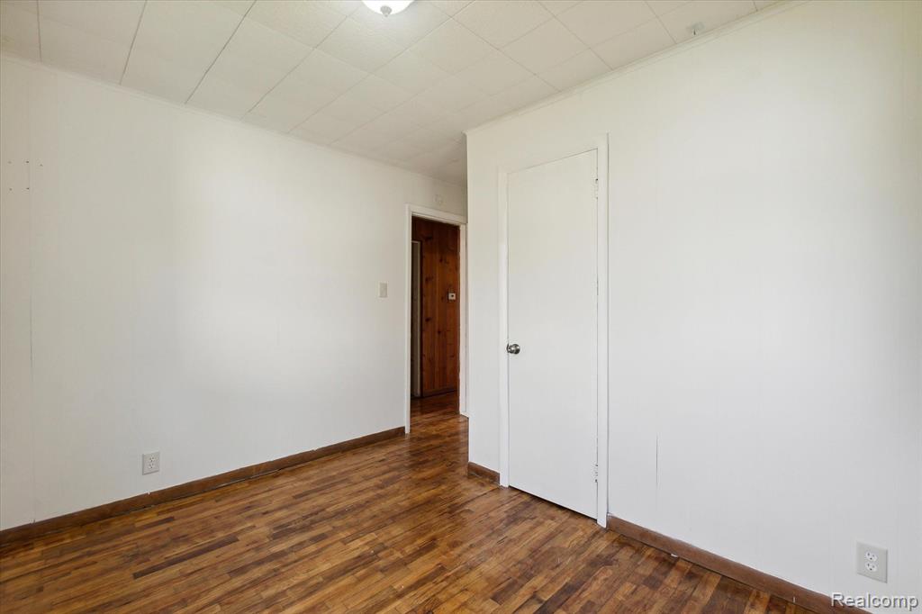 5407 Country Lane, Flint, MI 48506 — Photo 18