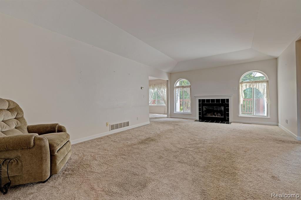 10154 HAWTHORNE RIDGE Road, Goodrich Vlg, MI — Photo 11