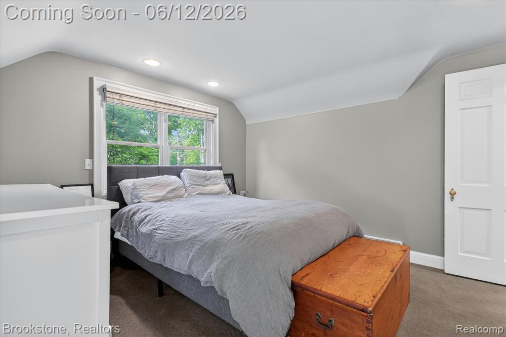 8926 Lincoln Drive, Huntington Woods, MI — Photo 32