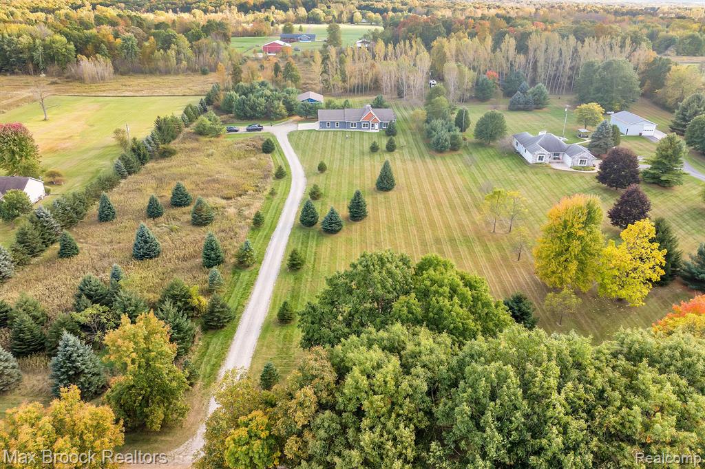 6300 HAZARD Road, Fenton, MI 48430 — Photo 34