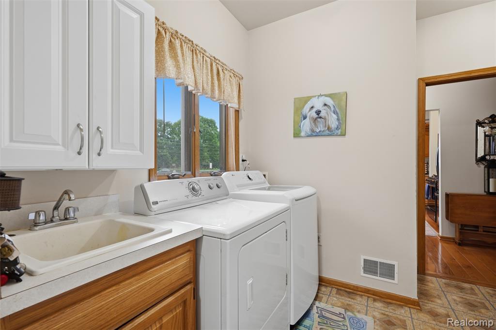 9210 Newburgh Road, Livonia, MI 48150 — Photo 3