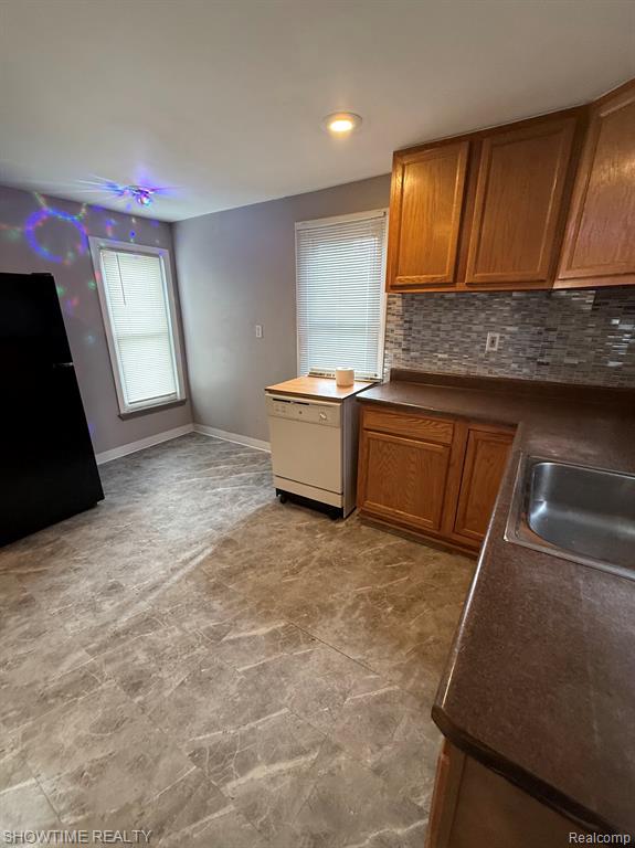 31 Fessenden Street, Mount Clemens, MI 48043 — Photo 4