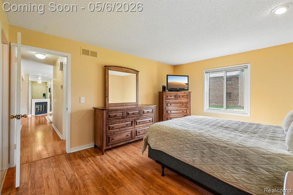 7132 Clements, West Bloomfield, MI — Photo 14