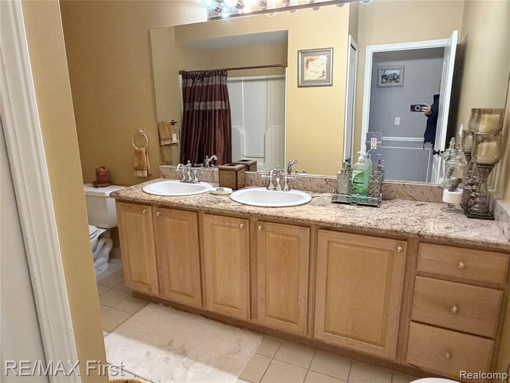 5998 Bella Vista Drive, West Bloomfield, MI — Photo 28