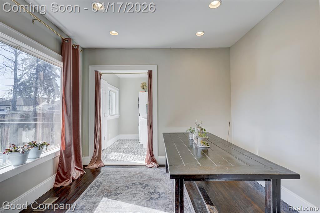 812 E George Avenue, Hazel Park, MI 48030 — Photo 13