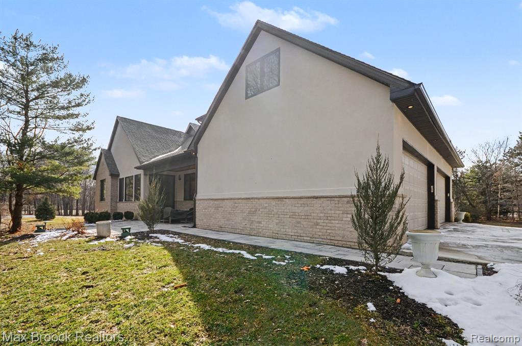 668 Pinery Boulevard, Lake Orion, MI 48362 — Photo 55