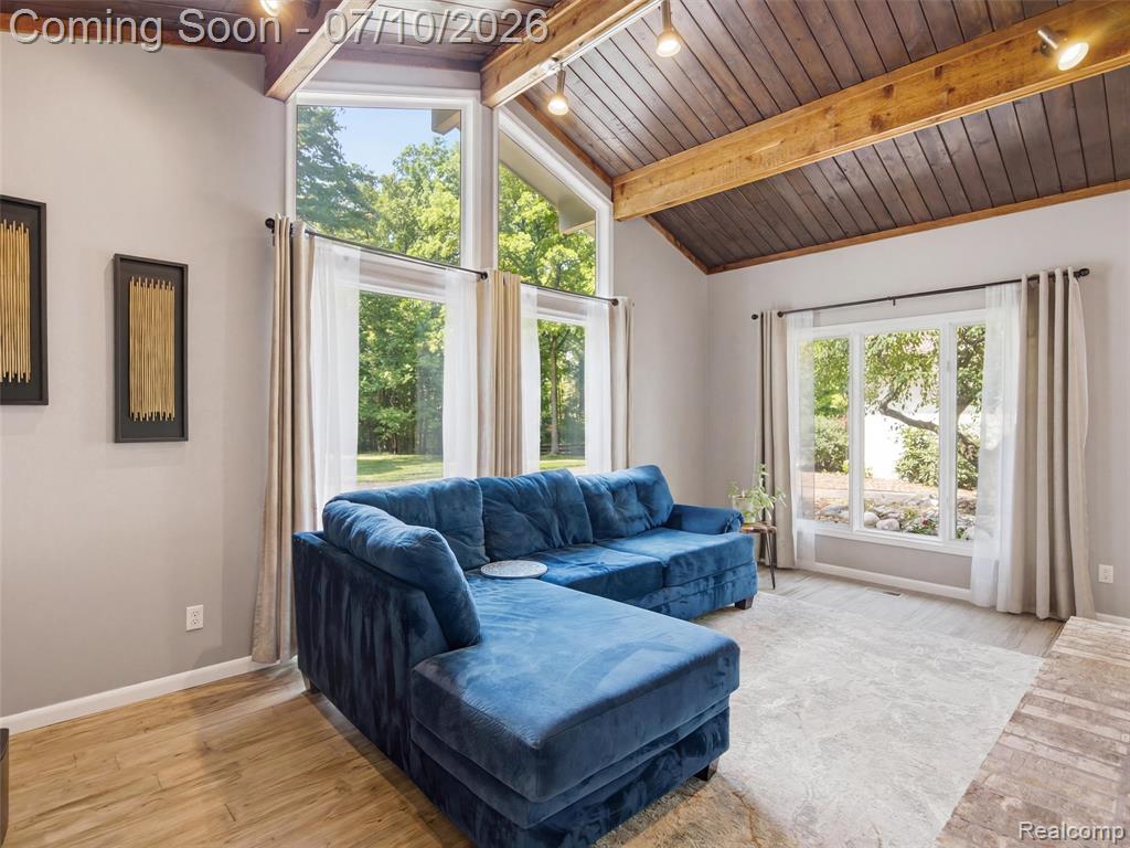 670 W Snell Road, Rochester, MI 48306 — Photo 9