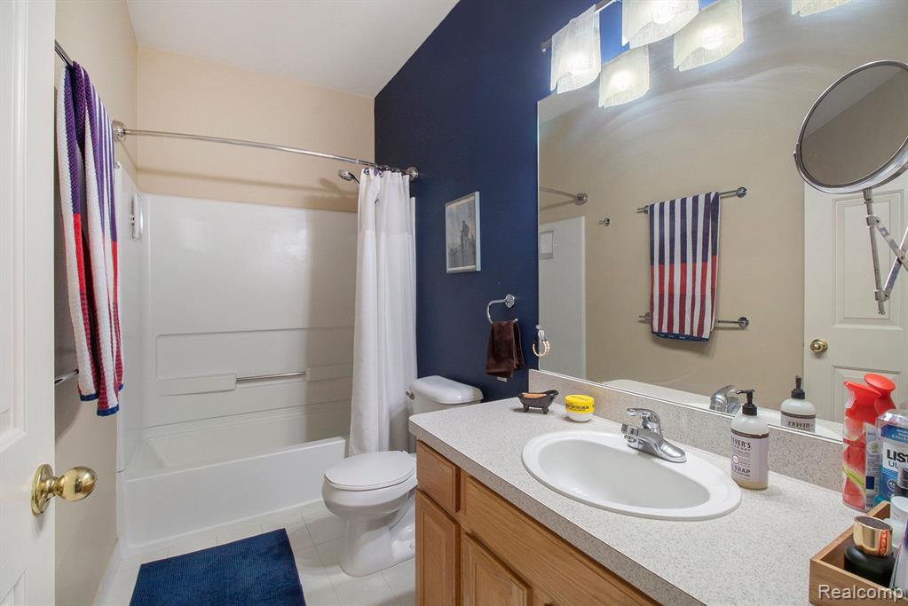 2016 CEDAR VALLEY Drive, Canton, MI 48188 — Photo 28