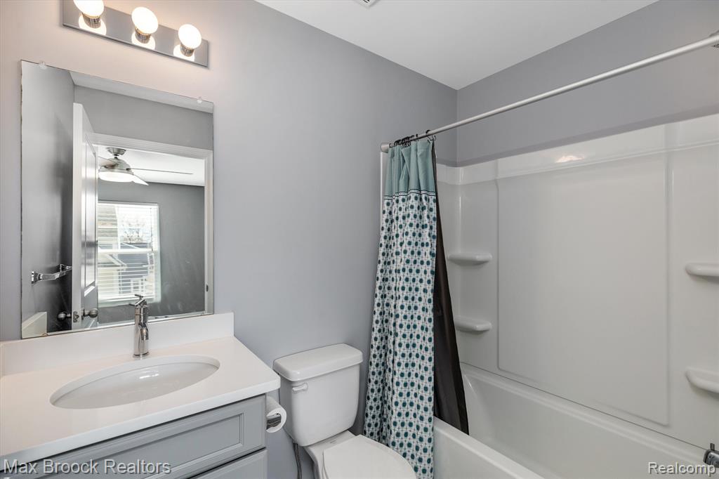 540 PARKDALE Lane, 72, Ferndale, MI 48220 — Photo 18