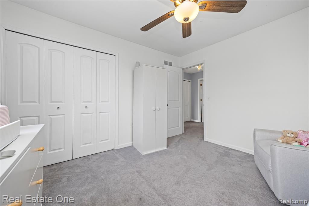 5273 Wright Way E, West Bloomfield, MI — Photo 39