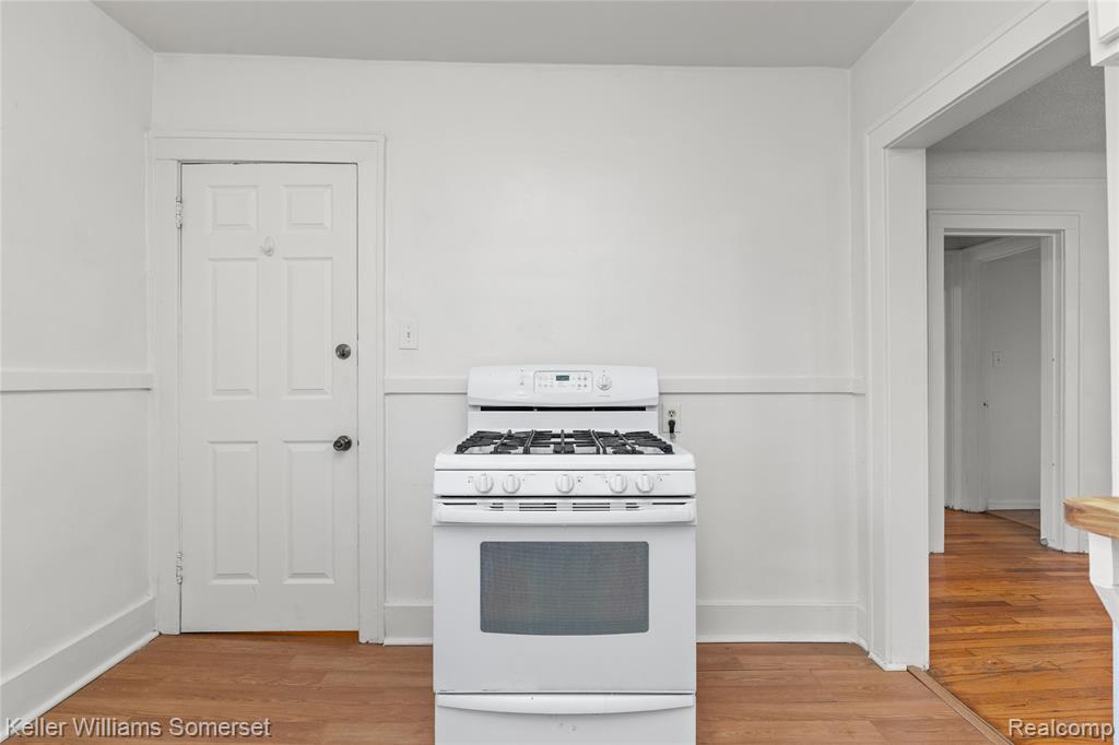 790 JEWELL (Lower) Street, Ferndale, MI 48220 — Photo 20