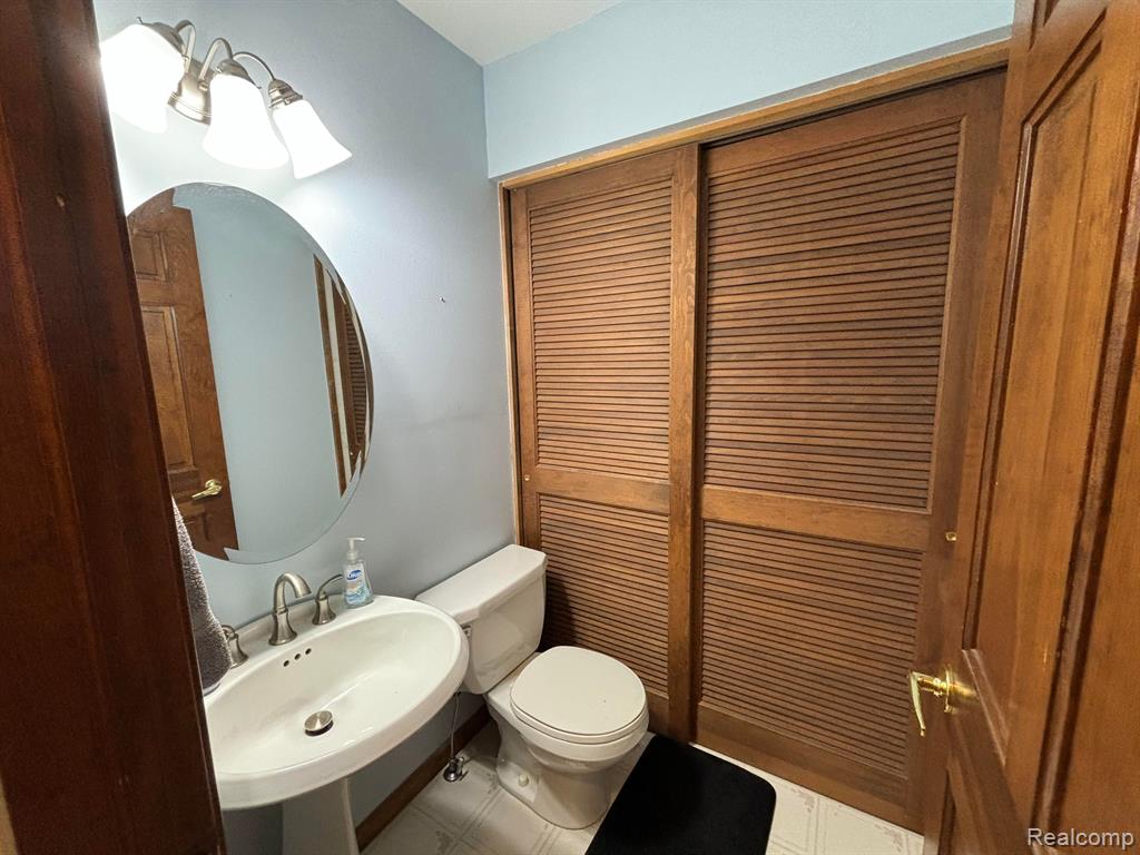 12057 Three Oaks Drive, St. Charles, MI 48655 — Photo 32