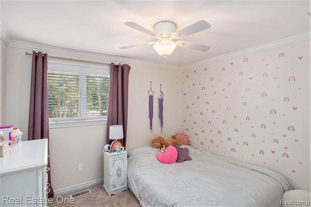 4238 Greensboro Drive, Troy, MI 48085 — Photo 11