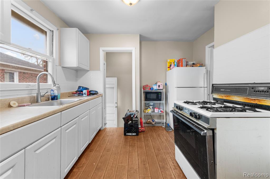 911 Sherbourne Street, Inkster, MI 48141 — Photo 5
