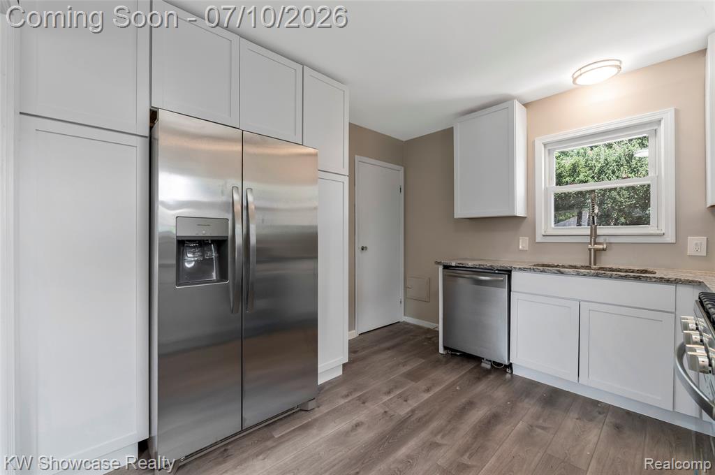 9370 Gillman Street, Livonia, MI 48150 — Photo 22