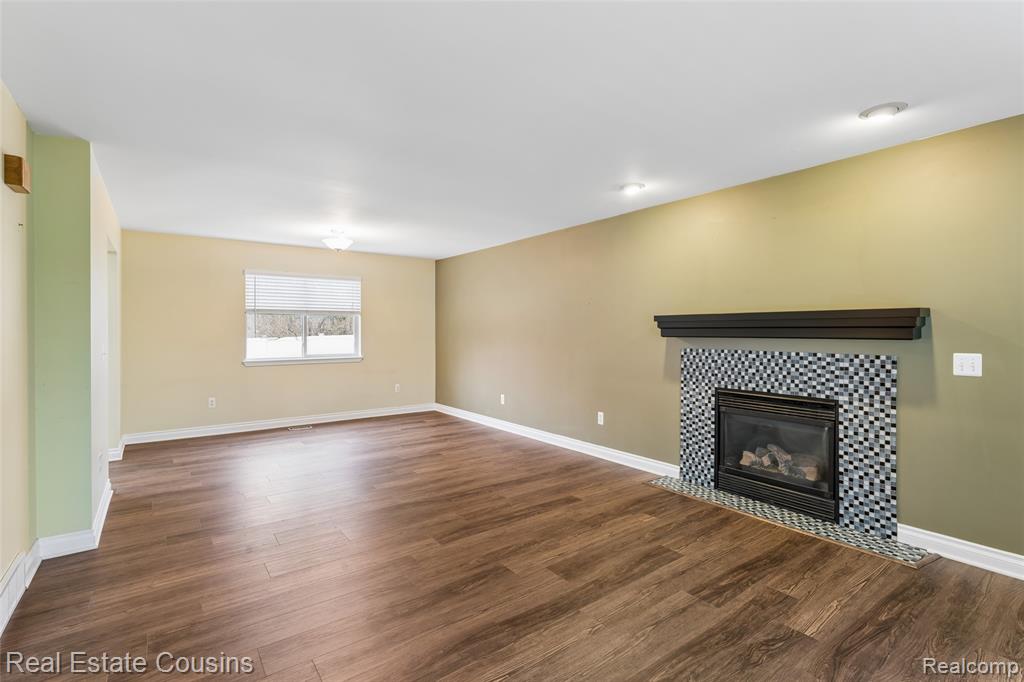 1520 NE Eden Gardens Drive S, Fenton, MI 48430 — Photo 4