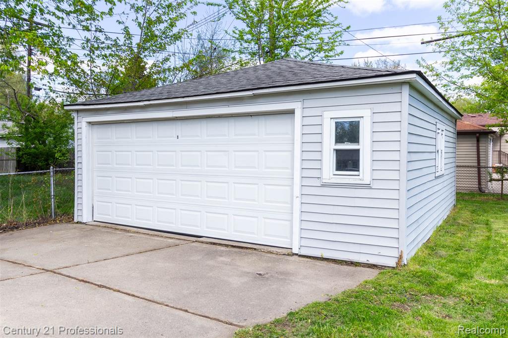 21892 Ehlert Avenue, Warren, MI 48089 — Photo 30