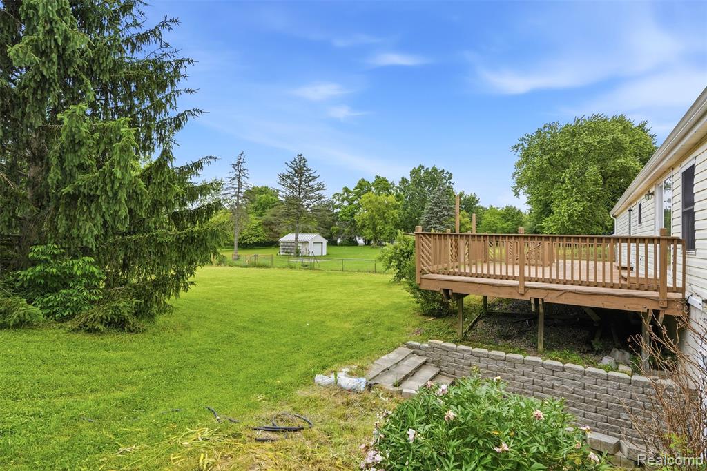 4420 Dublin Road, Burton, MI 48529 — Photo 34