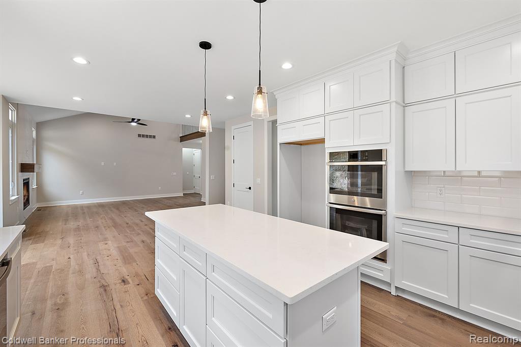 8257 STONEY CREEK Drive, South Lyon, MI 48178 — Photo 22