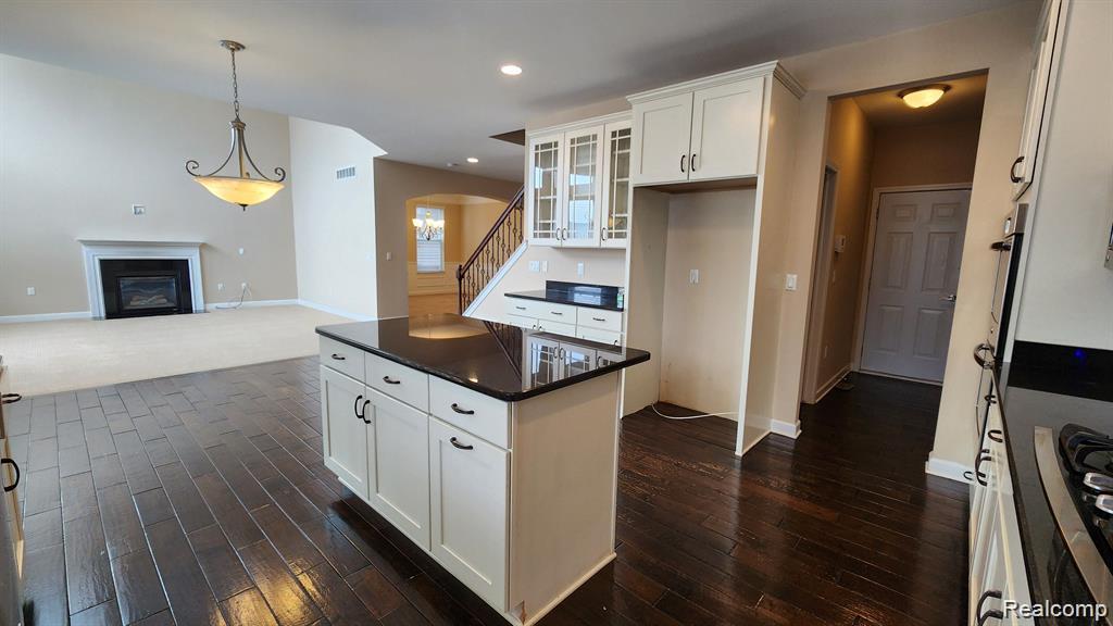 4872 W Stonegate Circle, Lake Orion, MI — Photo 10