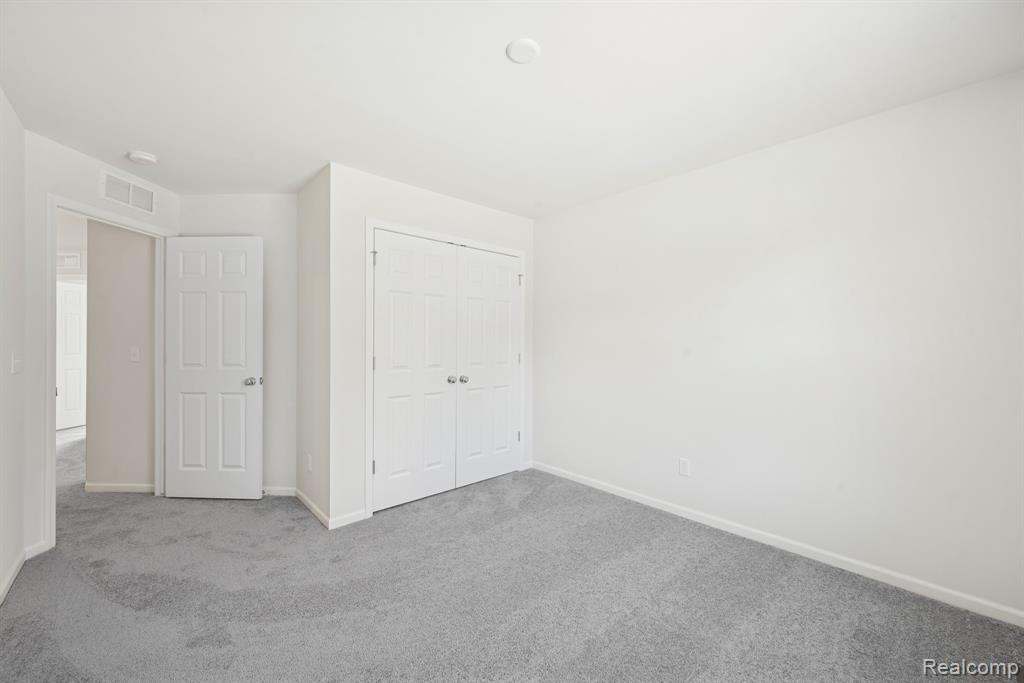 435 Hidden River W, Holly, MI 48442 — Photo 24