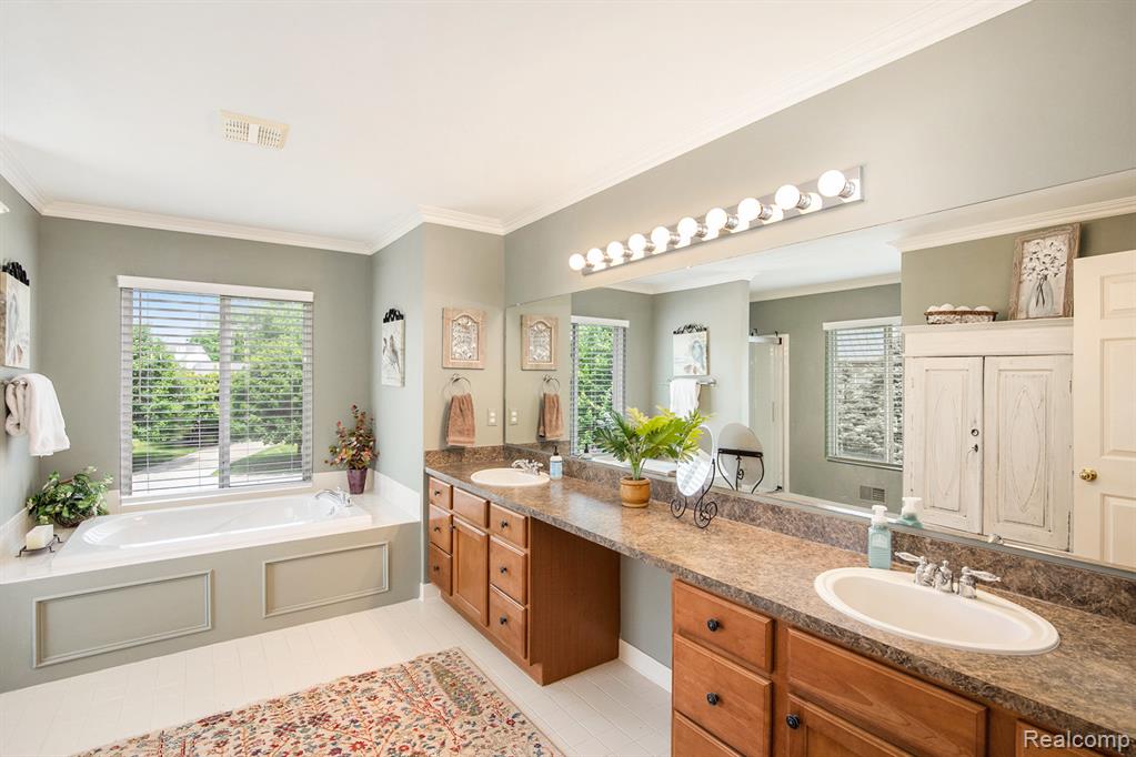 4190 Derry Court, Oakland, MI 48306 — Photo 33