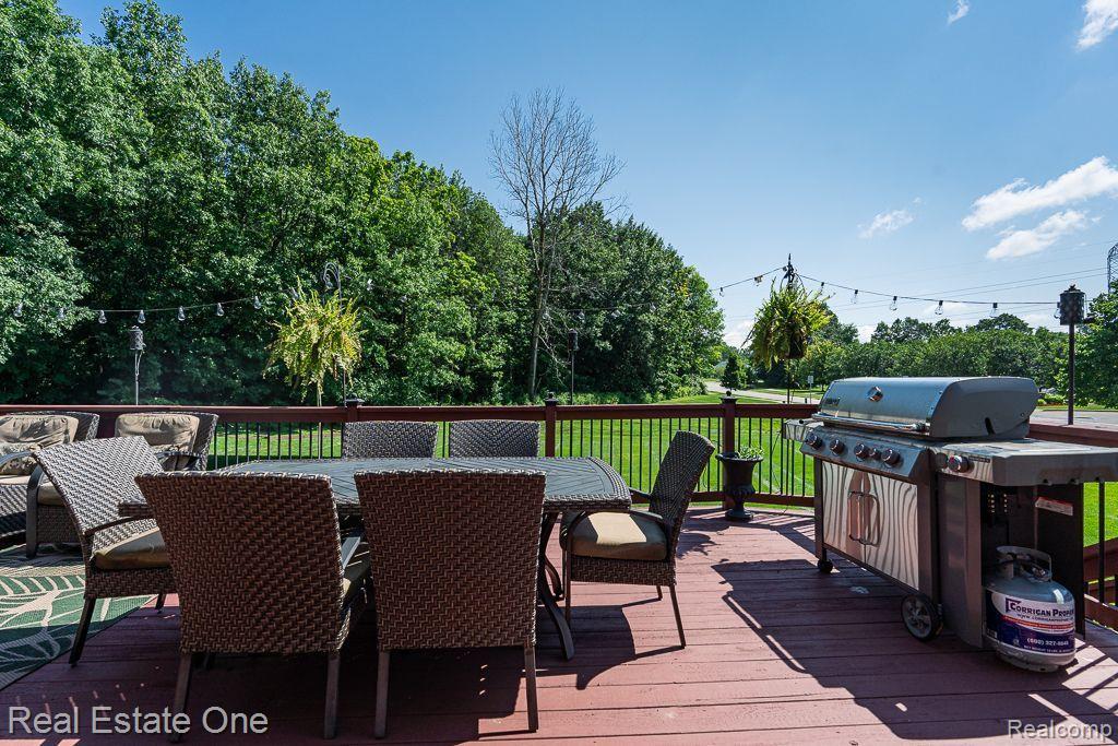 523 WYNSTONE Circle N, Oakland, MI — Photo 47