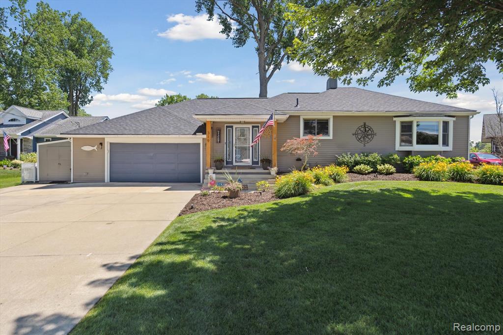 319 Angola Street, Wolverine Lake, MI 48390 — Photo 3