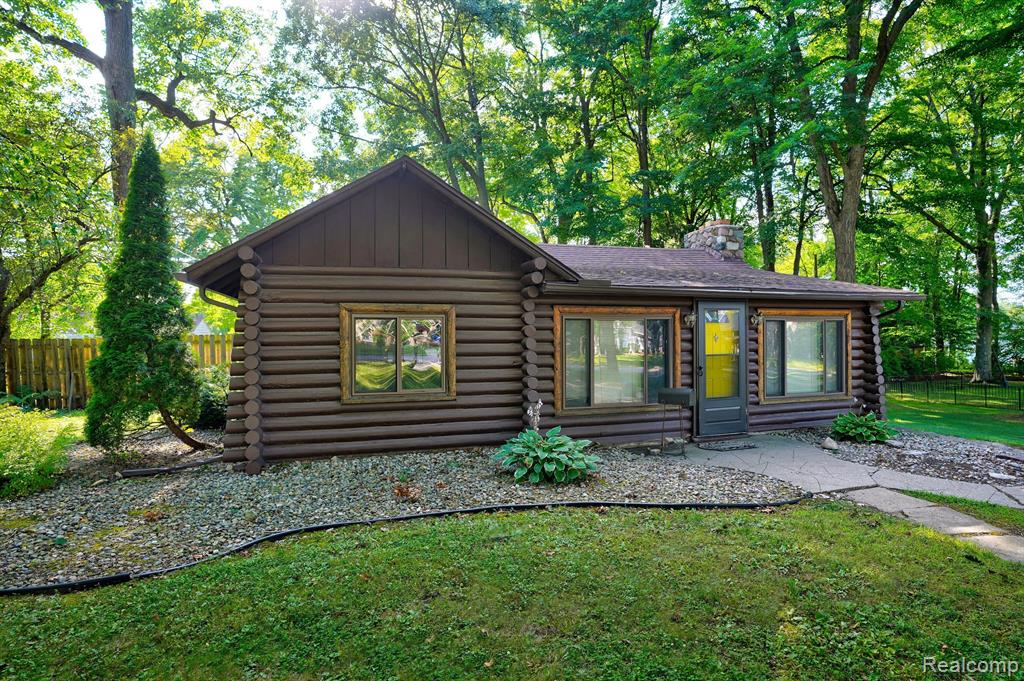 545 BANCROFT Street, Imlay City, MI 48444 — Photo 35